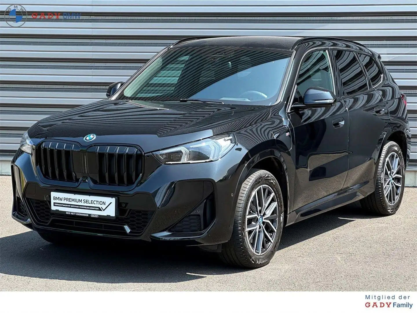 BMW X1 xDrive30e Noir - 1