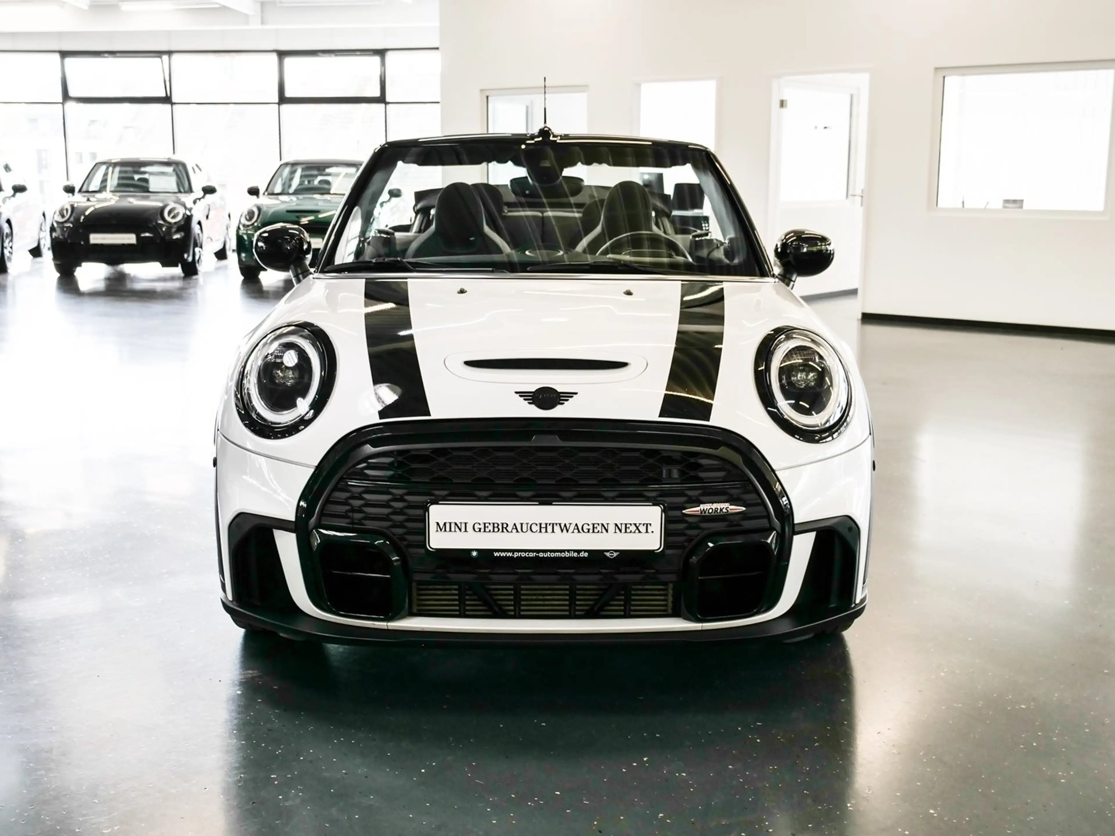 MINI Cooper S Cabrio Cooper S JCW Trim Aut Nav HuD LED h&k Komfzg RFK — photo 3
