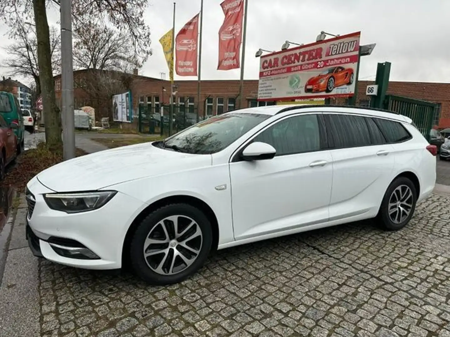 Opel Insignia B Sports Tourer Business Edition Blanc - 1