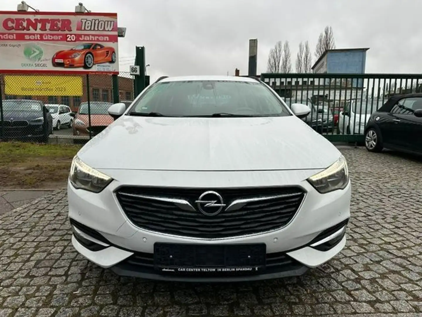 Opel Insignia B Sports Tourer Business Edition Blanc - 2