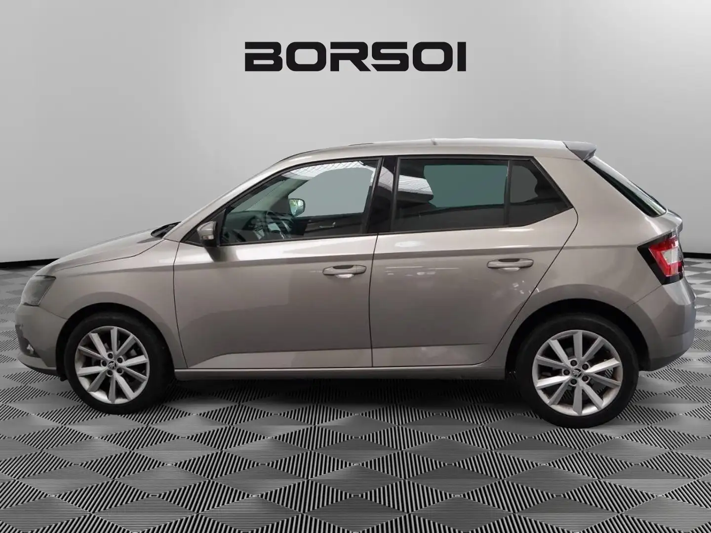 Skoda Fabia 3ª serie 1.0 TSI Design Edition Grijs - 2