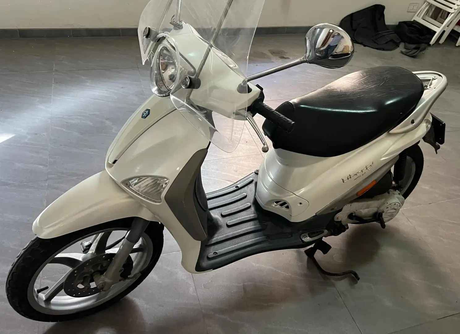 Piaggio Liberty 50 Bianco - 2