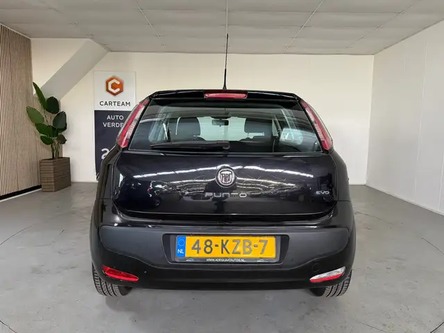 Fiat Punto Evo view 11