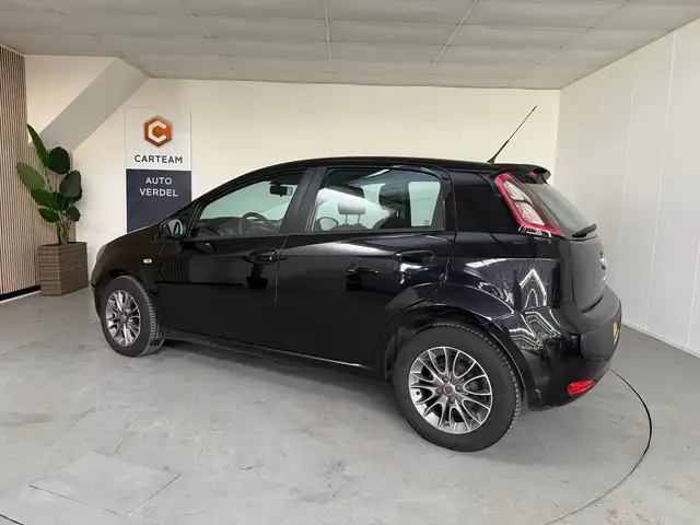 Fiat Punto Evo view 2