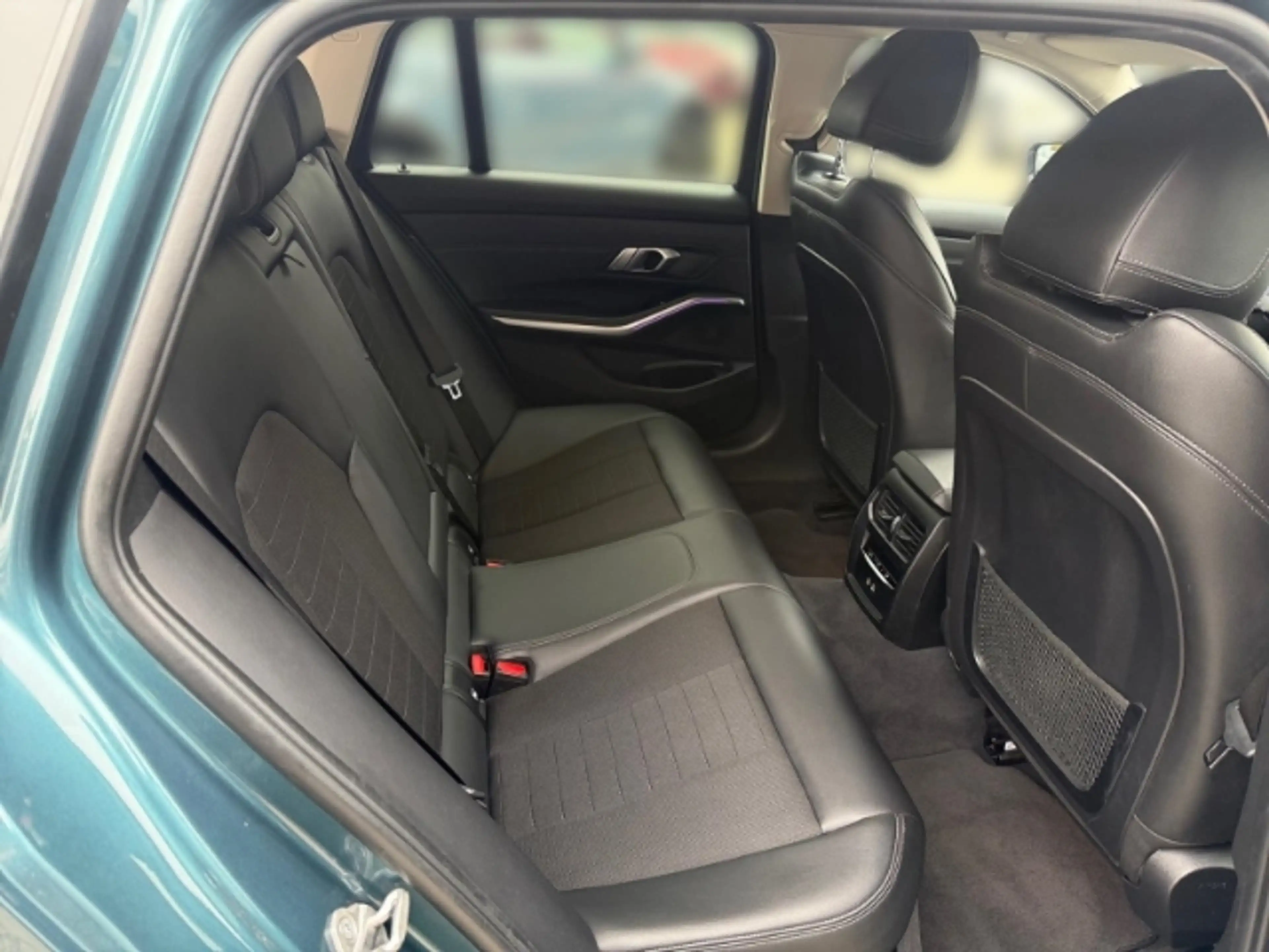 BMW 318 i Sport Line Touring +NAVI+KLIMA+PDC+UVM+ — photo 13