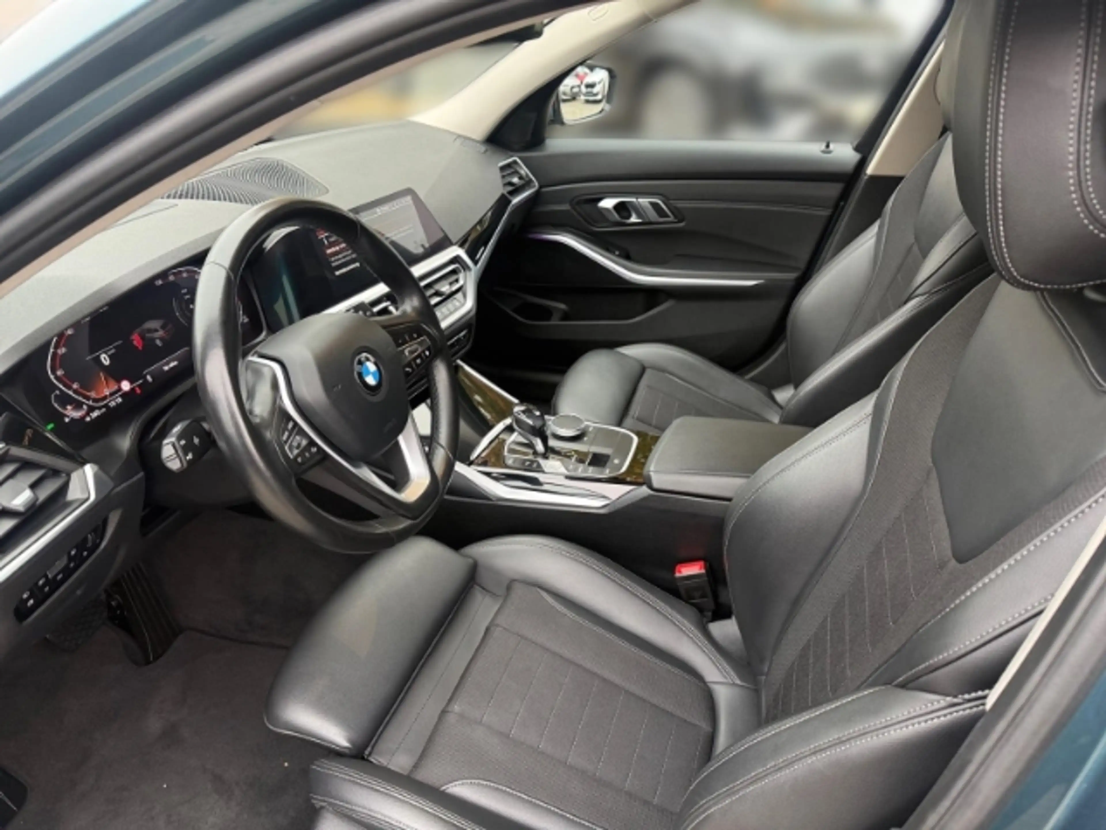 BMW 318 i Sport Line Touring +NAVI+KLIMA+PDC+UVM+ — photo 7