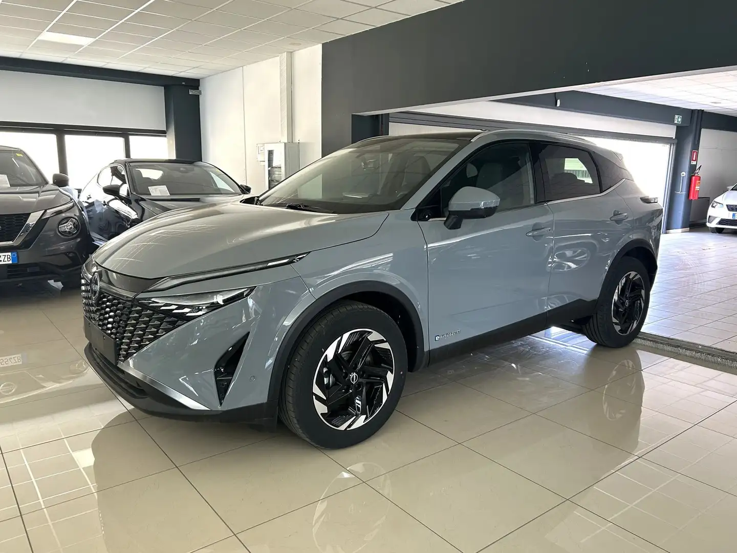 Nissan Qashqai e-Power N-Connecta Tetto Panoramico Km Zero Grigio - 1