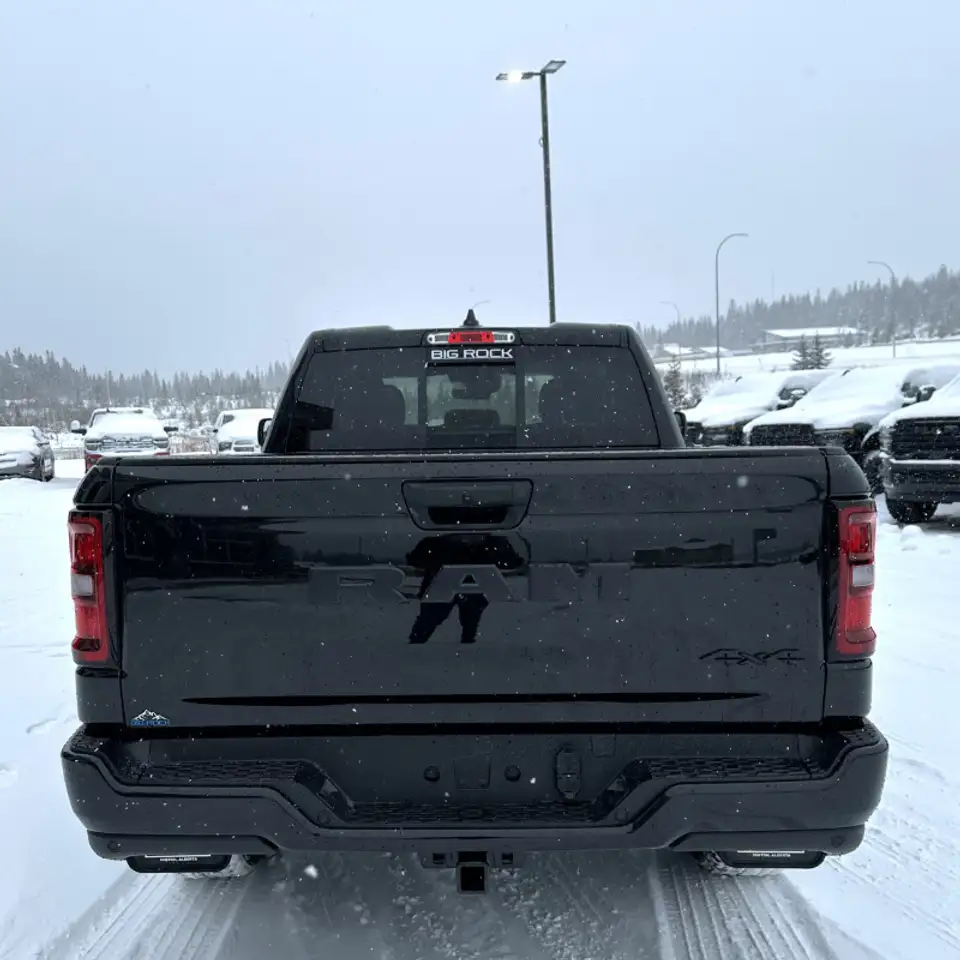 RAM 1500 снимка RAM 1500