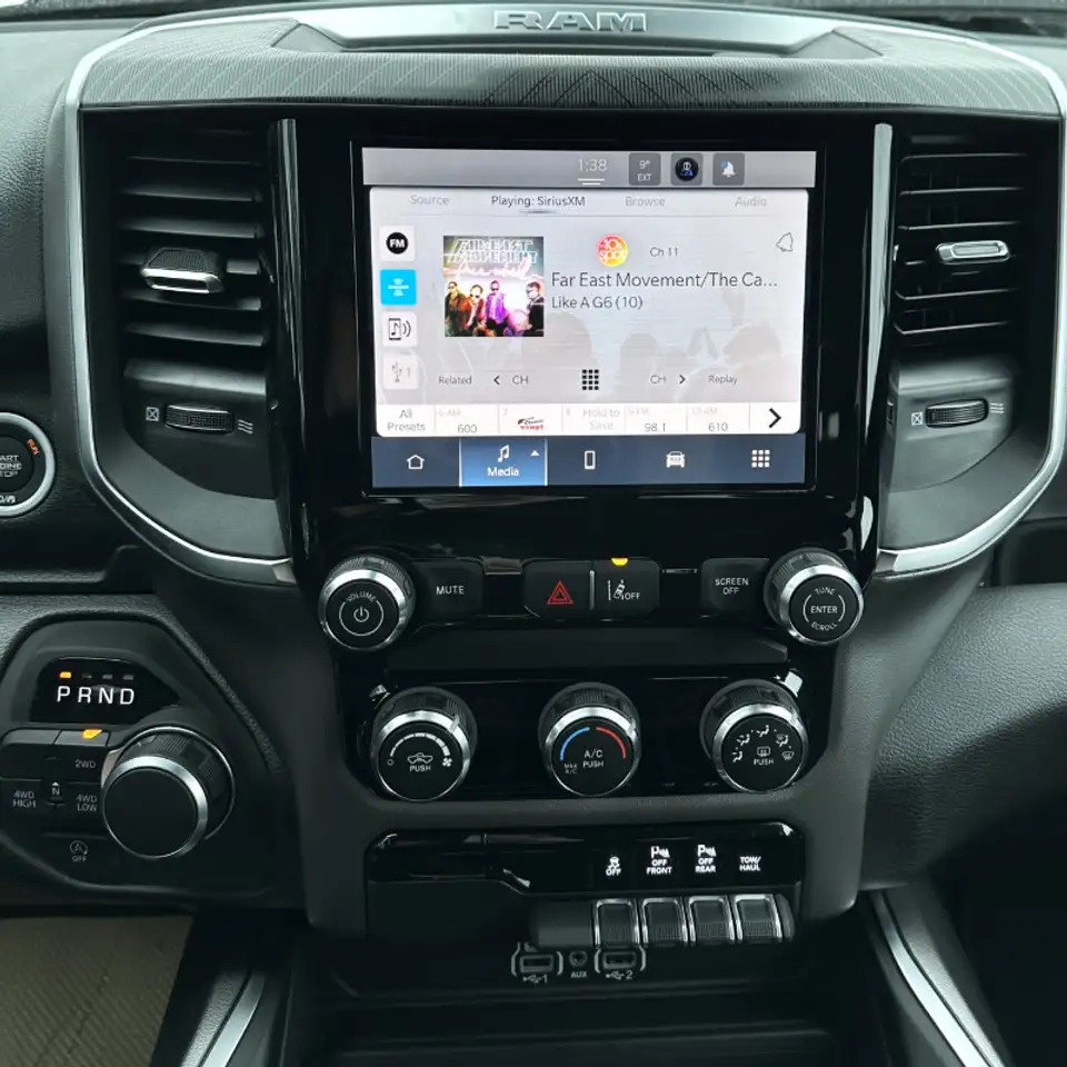 RAM 1500 снимка RAM 1500