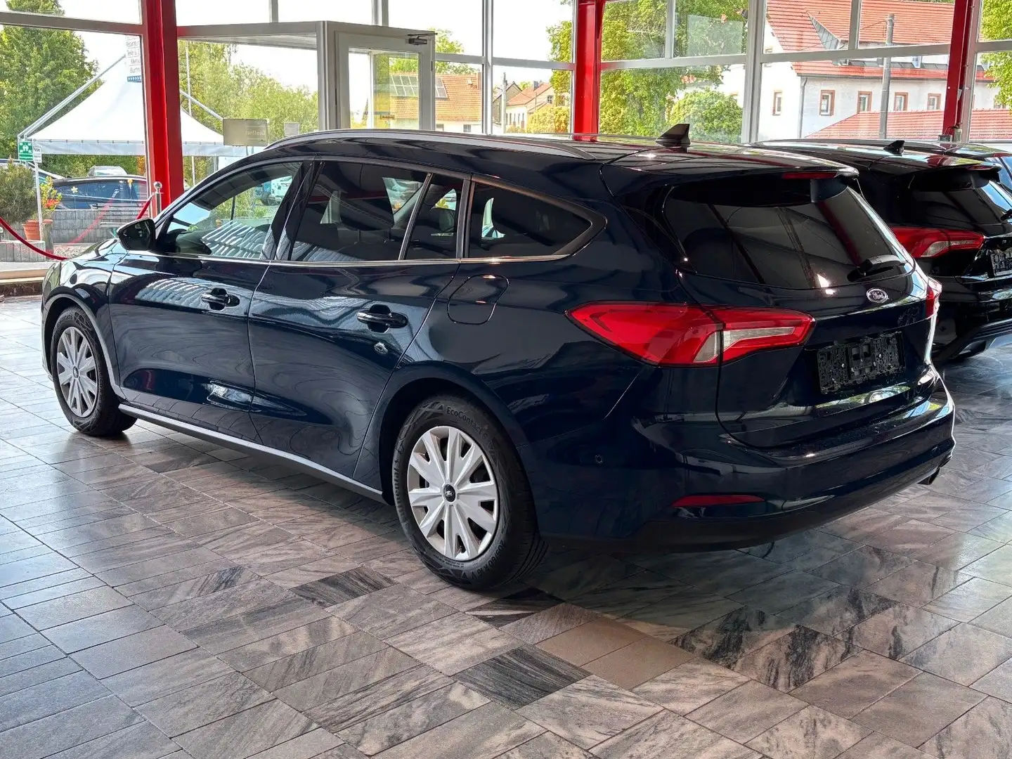 Ford Focus Turnier Cool & Connect ACC Kamera LED Azul - 2