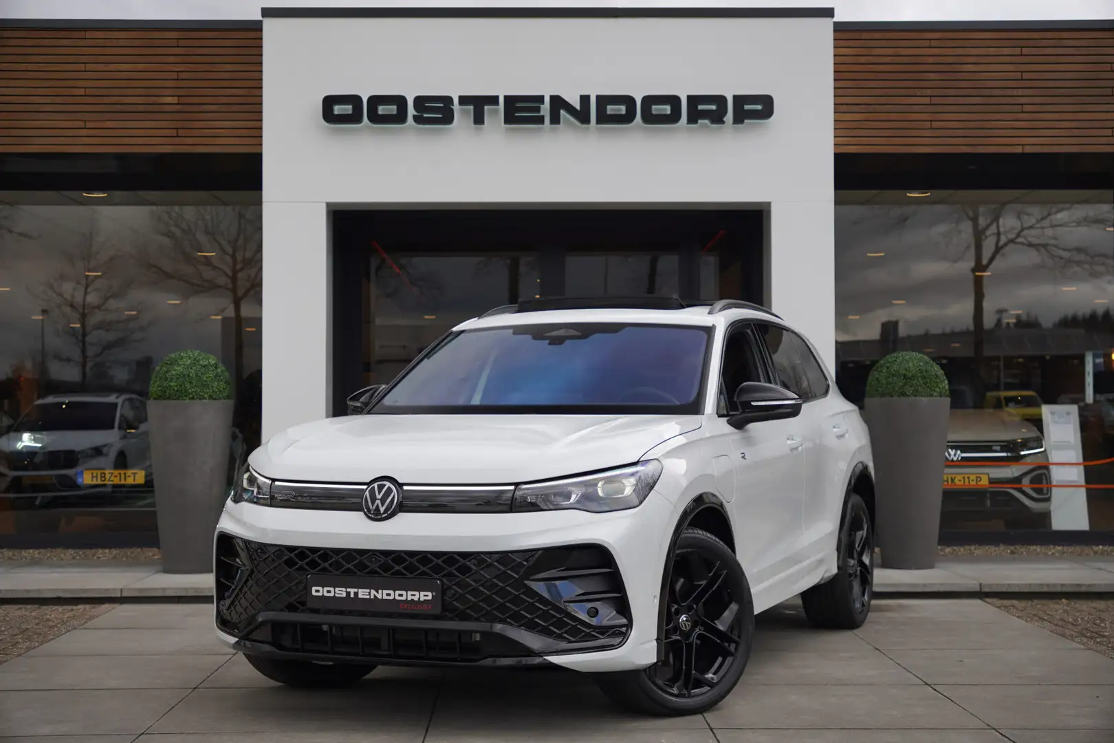 Volkswagen Tiguan 1.5/272pk eHybrid R-Line Blackstyle VOL!|2025|Pano Blanc - 2