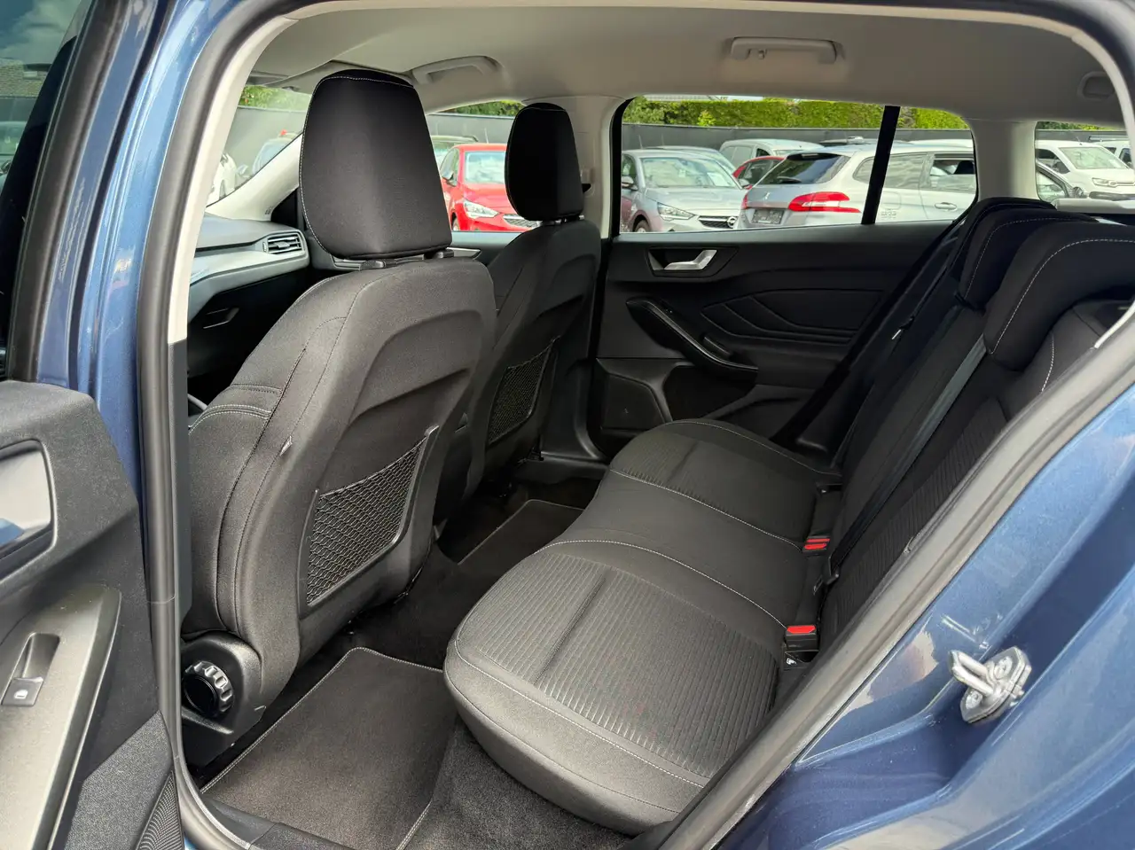 Ford Focus 1.5 TDCI AUTOMAAT CLIPPER FULL LED NAVIGATIE CAMERA CARPLAY DAB TREKHAAK, миниатюра 26
