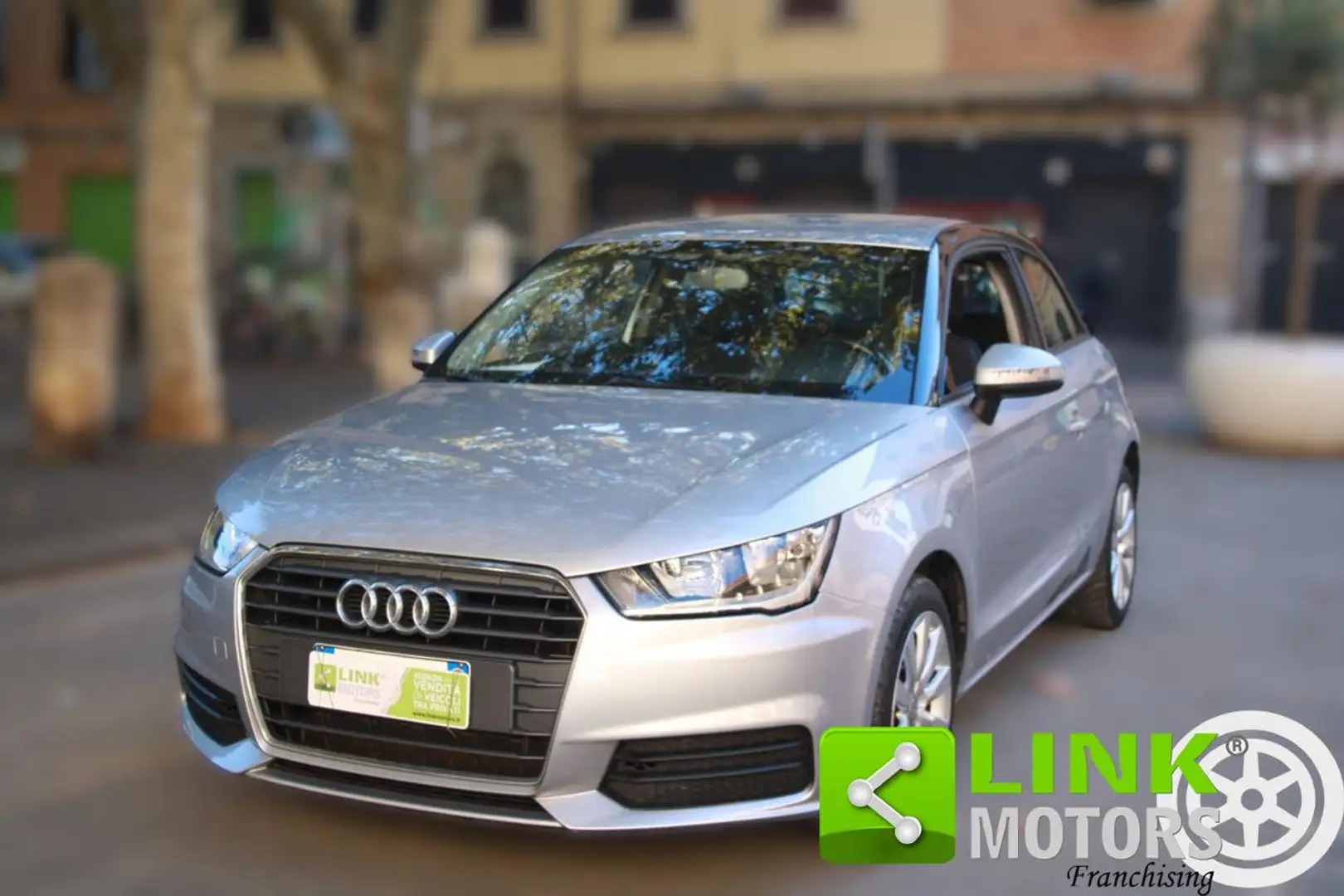 Audi A1 1.4 TDI S Tronic Ultra Metal plus NEOPATENTATI Zilver - 2