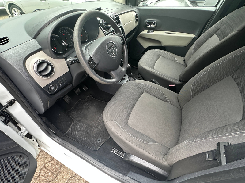 Dacia Lodgy Laureate WENIG KM TÜV NEU — photo 7