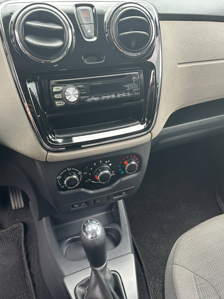 Dacia Lodgy Laureate WENIG KM TÜV NEU — photo 11
