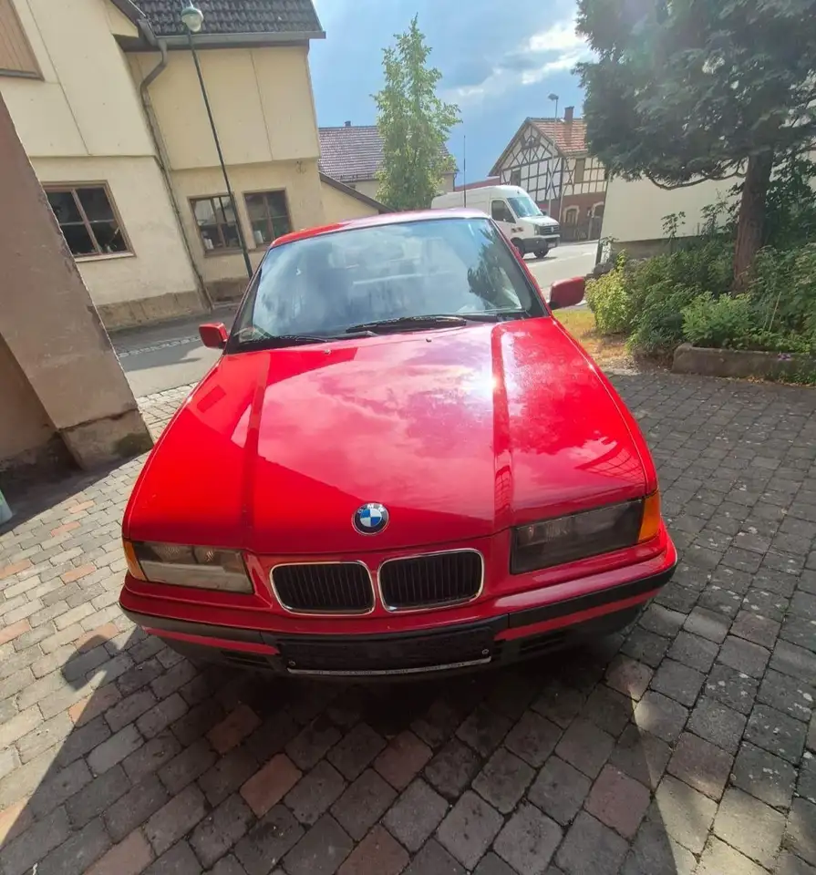 BMW 316i compact, foto 2