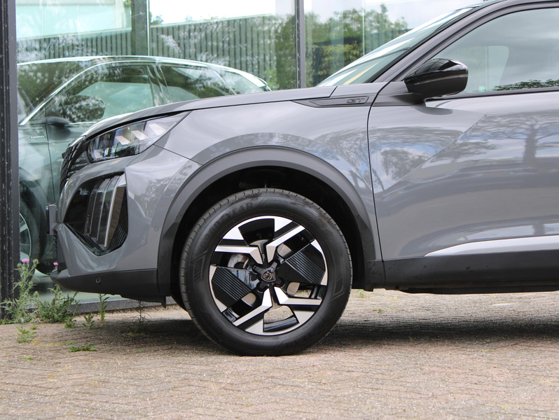 Peugeot 2008 1.2 PureTech 130 GT | Navi / Camera / Alcantara — photo 12