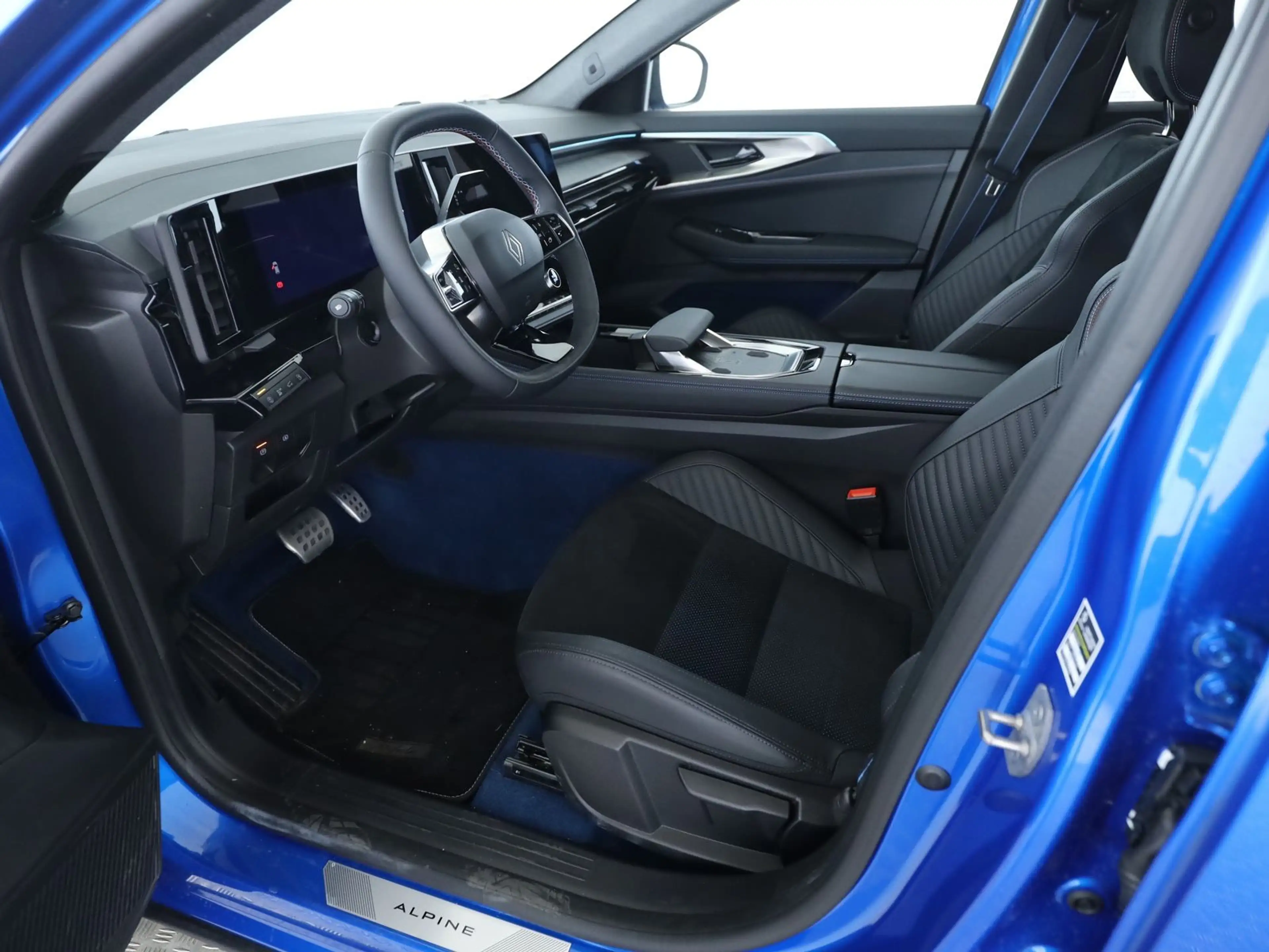 Renault Rafale 300 E-Tech 4x4 Esprit Alpine Plug-in — photo 8