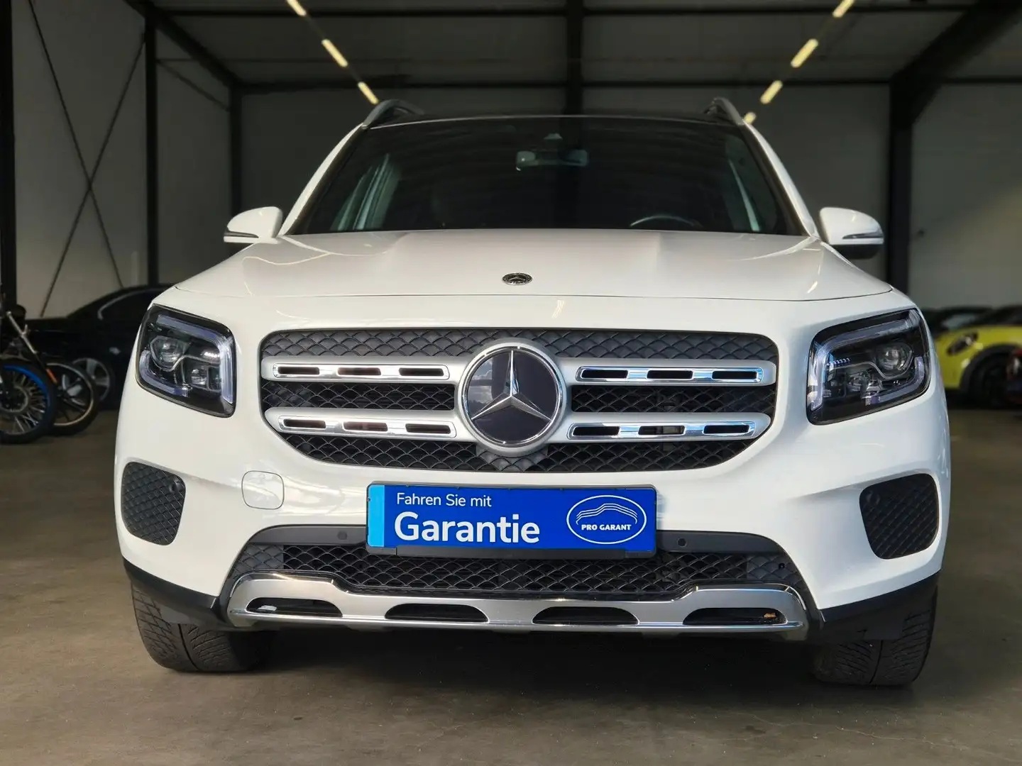 Mercedes-Benz GLB 220 d 4M NAVI LED MEMORY PANO CAMERA AHK Weiß - 2