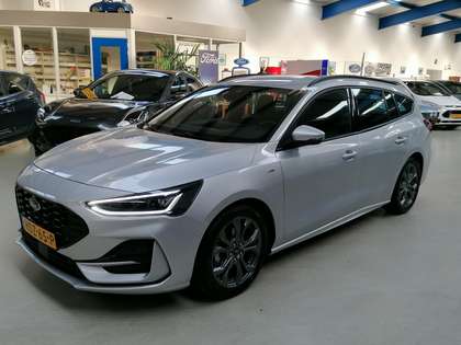 Ford Focus Wagon 125PK Hybrid ST Line