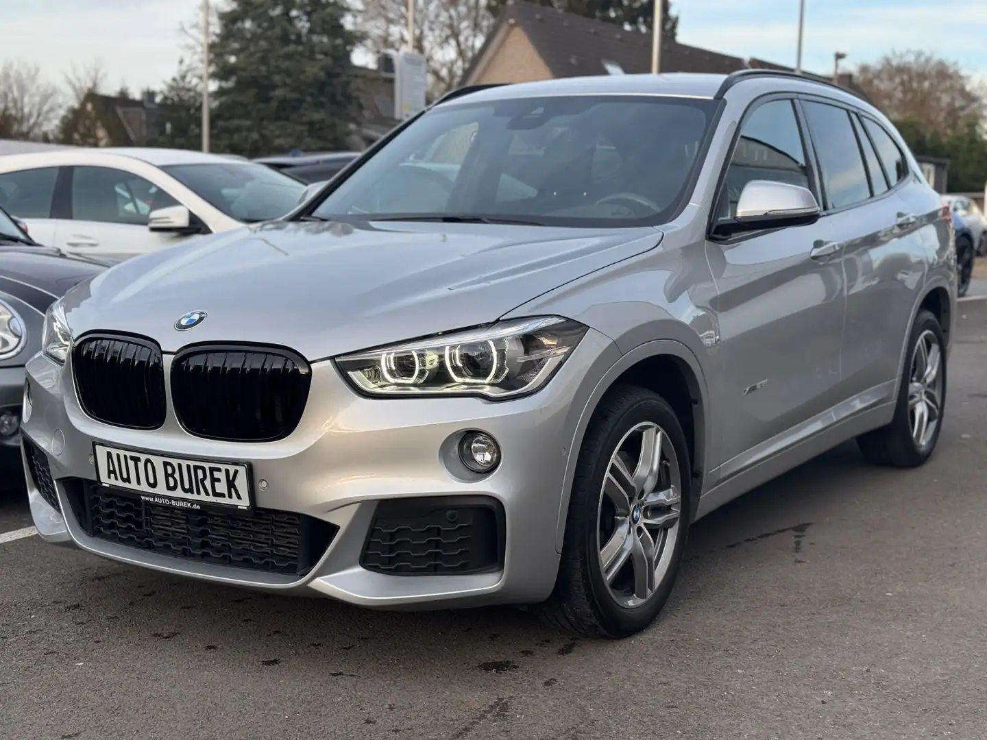 BMW X1 xDrive25i M Sport Navi HuD LED Spur PDC 1.Hd Zilver - 2