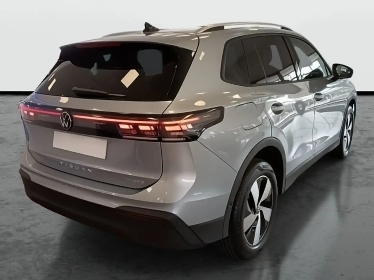 Volkswagen Tiguan Nuevo  Más 1.5 TSI PHEV 150 kW (204 CV) DSG6 Plateado - 2