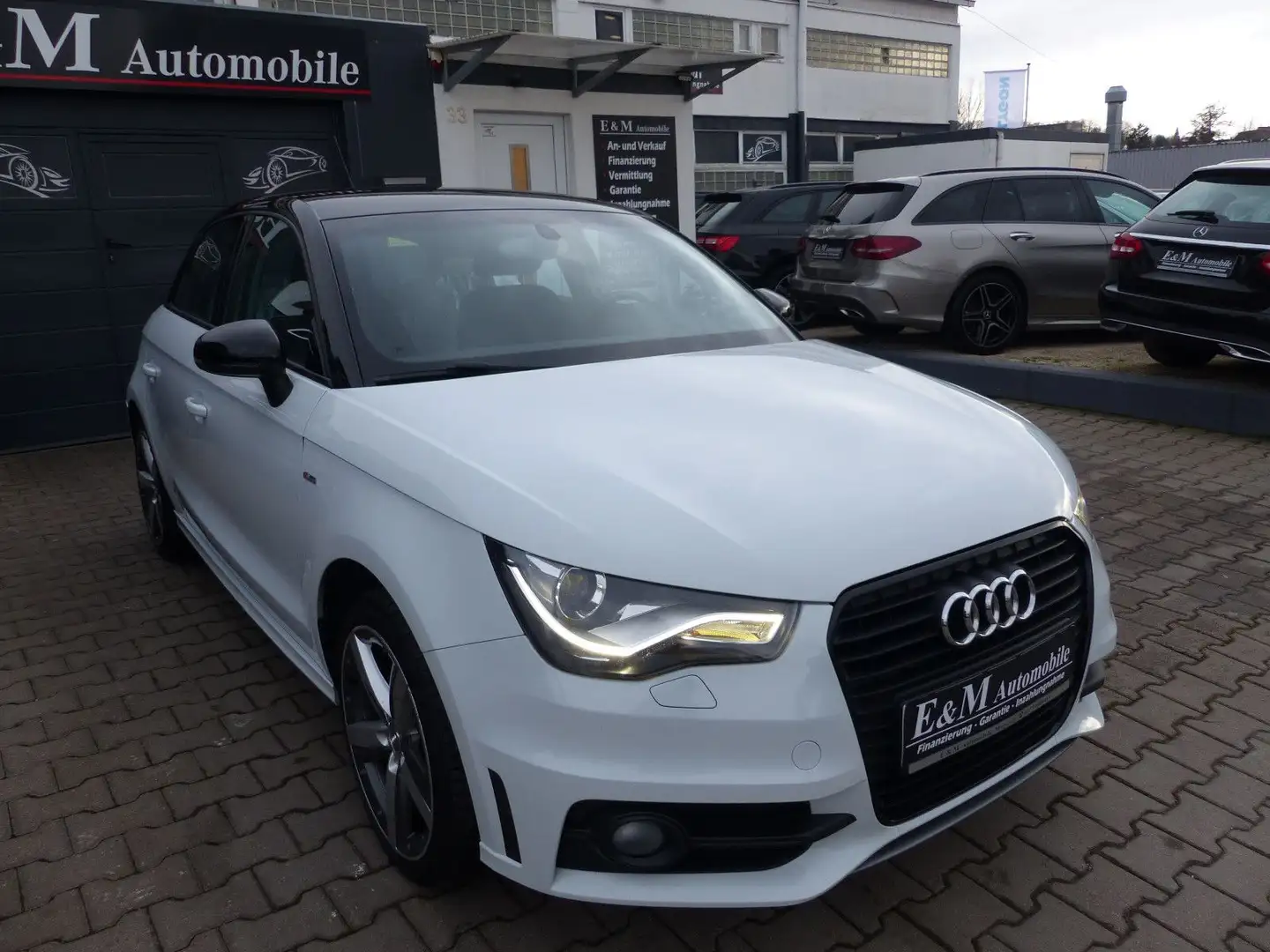 Audi A1 Sportback admired*S-LINE*NAVI*XENON*PDC*SHZ* Weiß - 2
