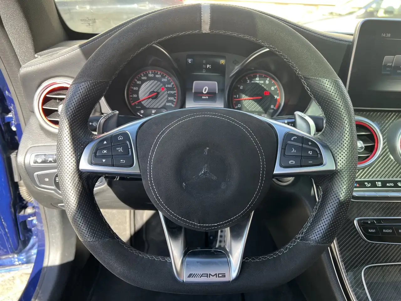 Mercedes-Benz C 63 AMG Coupé — photo 12 sur 24