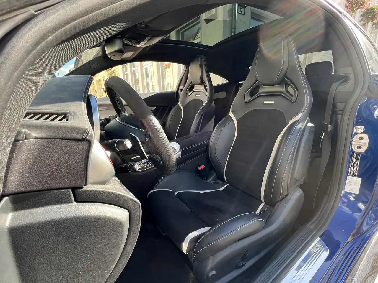 Mercedes-Benz C 63 AMG Coupé — photo 11 sur 24
