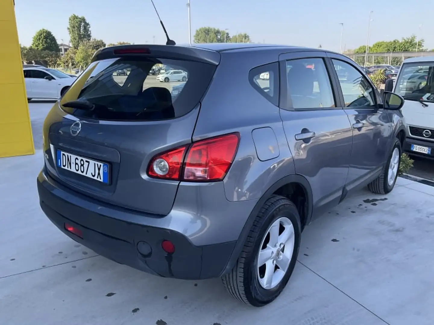 Nissan Qashqai 1.6 16V Visia Grigio - 2