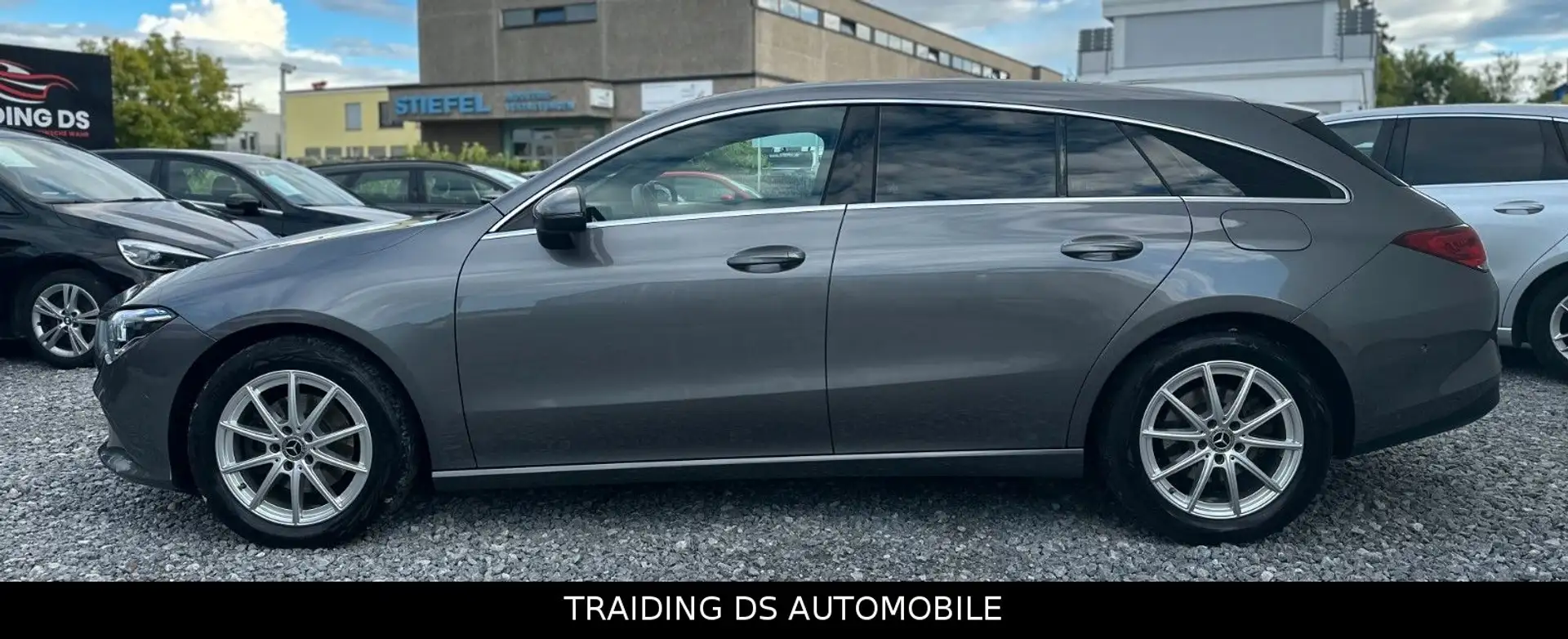 Mercedes-Benz CLA 200 d / LED / PANO / AMBIENTE BE. / GARANTIE Gris - 2