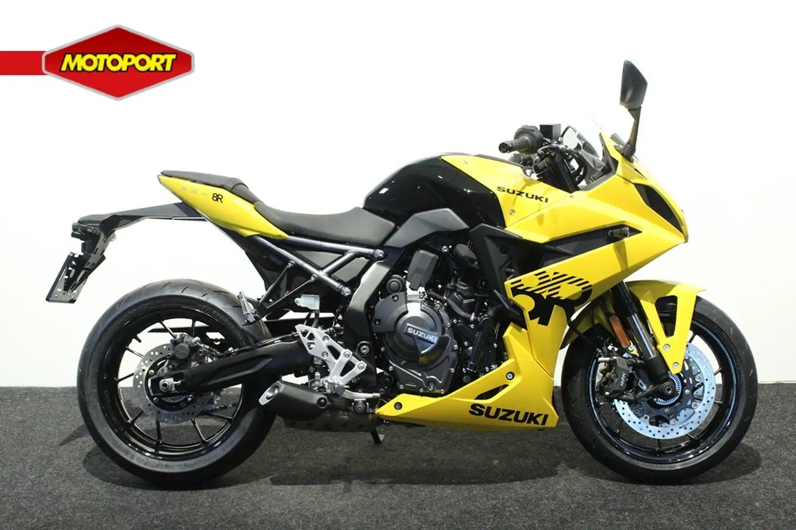 Suzuki GSX 8R Negru - 1