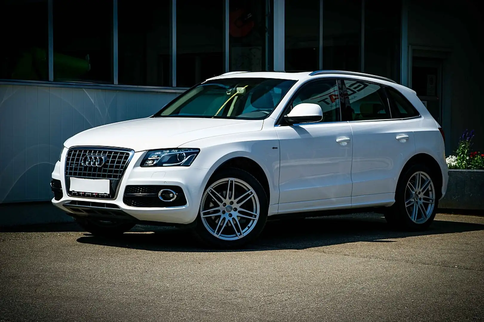 Audi Q5 2,0 TFSI quattro S-tronic S-Line *S-LINE*XENON*... Bianco - 2