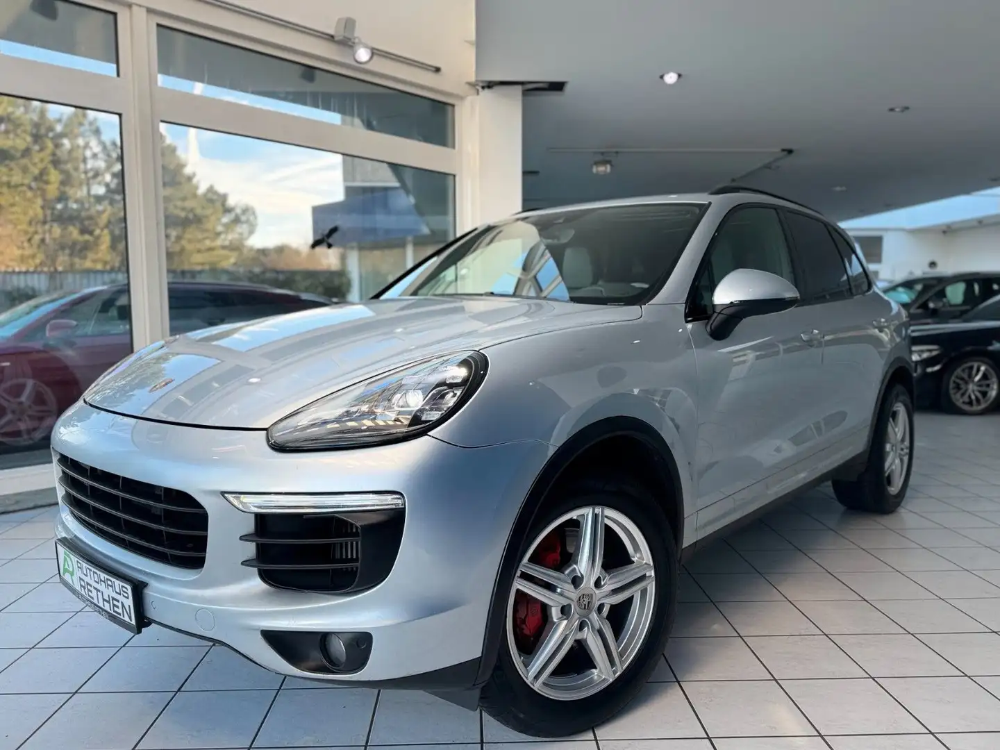 Porsche Cayenne S 3.6 *BOSE*Panorama*Sitzbelüftung* Silber - 2