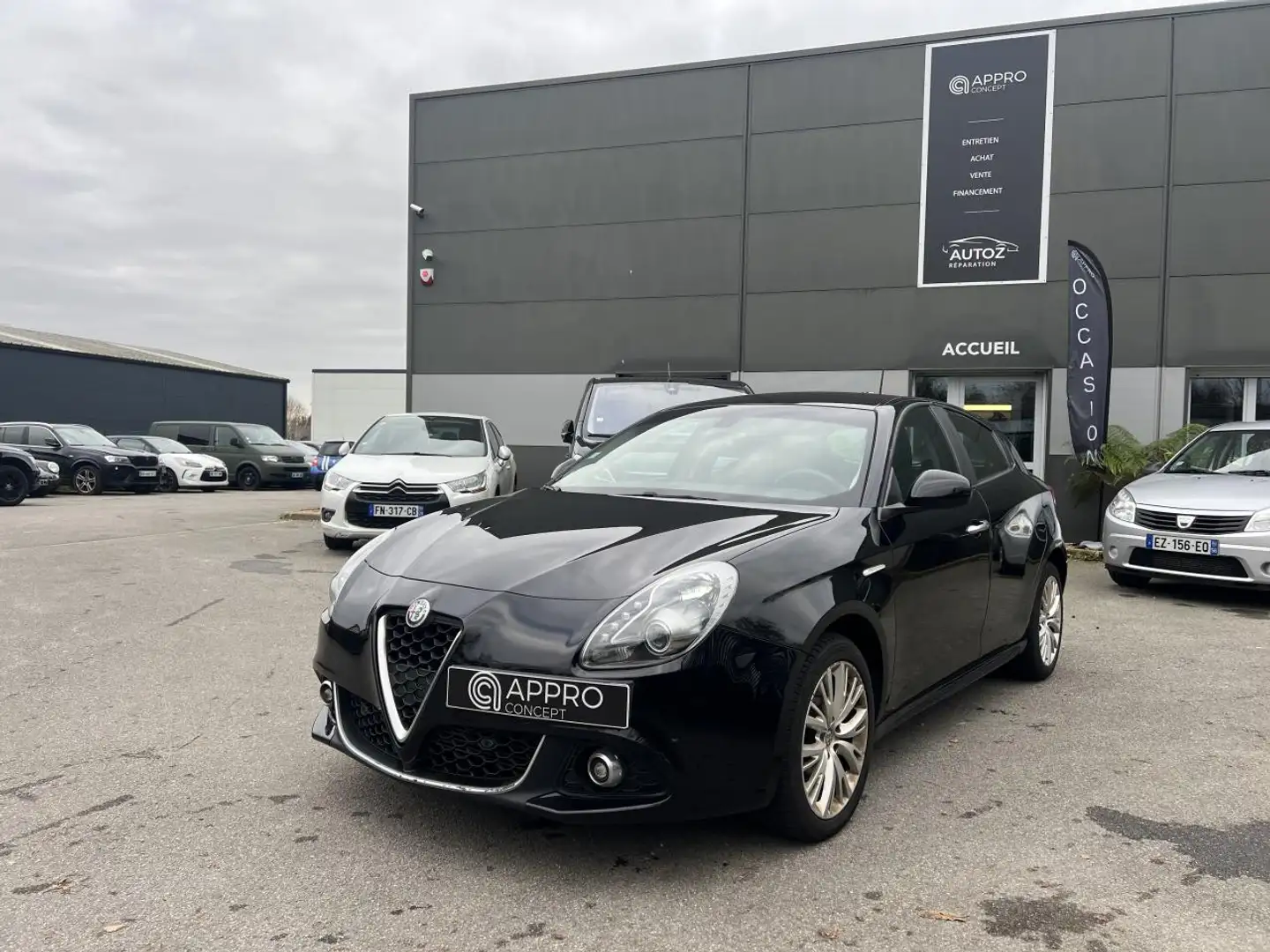 Alfa Romeo Giulietta Giulietta 1.6 JTDM - 120 S/S BERLINE Business PHASE 3 Nero - 1