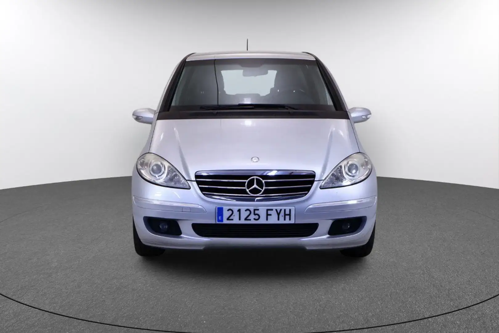 Mercedes-Benz A 180 180CDI Avantgarde Plateado - 2