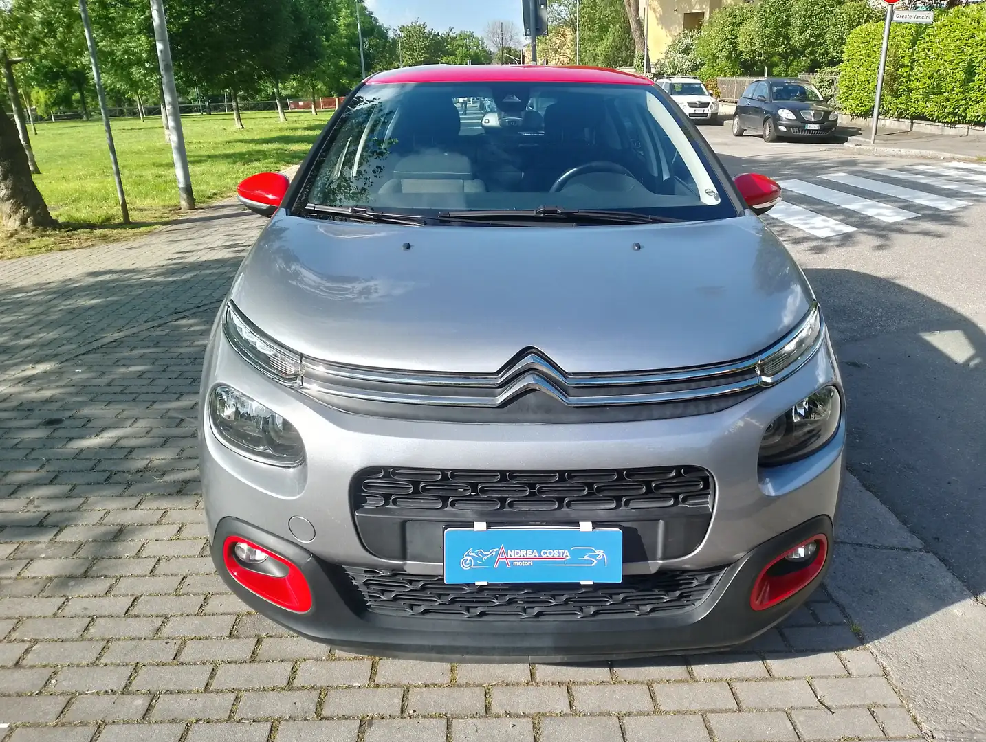 Citroen C3 1.2 GPL 82CV SHINE neopatentati Grau - 2