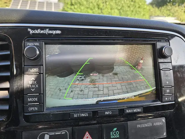 Mitsubishi Outlander view 30