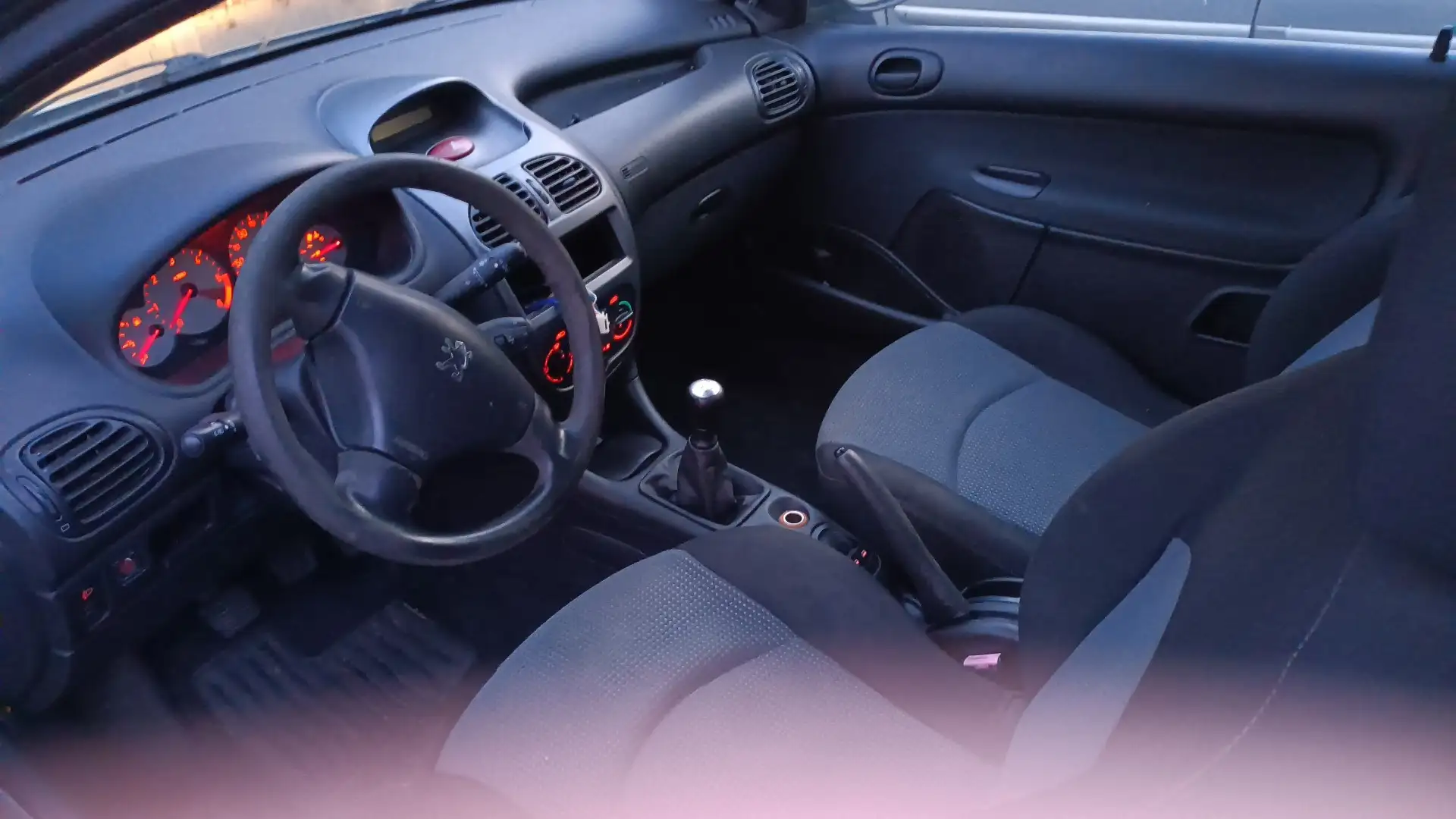 Peugeot 206 Peugeot 206 1.4hdi bj2005,200000km EXPORT - 2