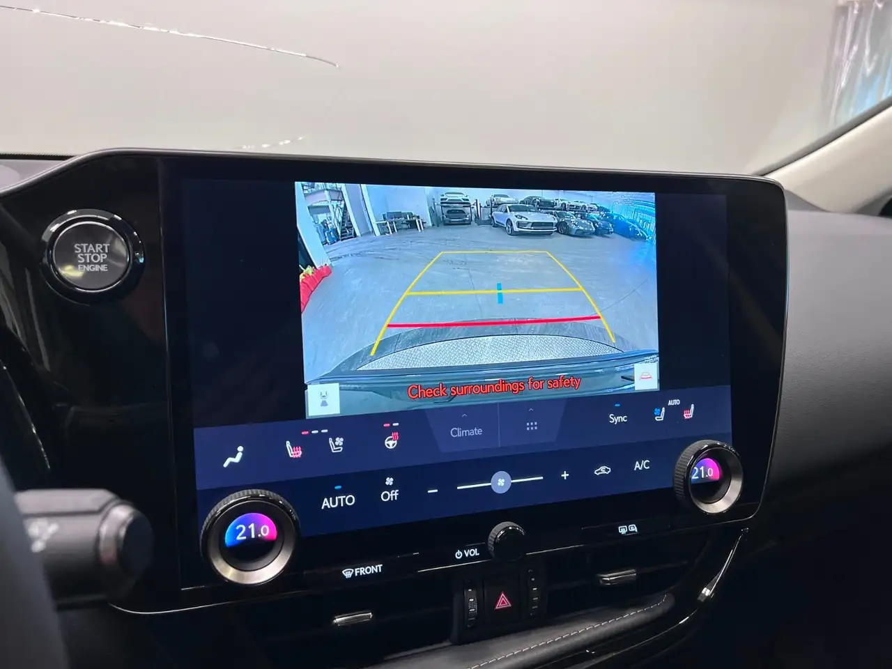 Lexus NX снимка Lexus NX