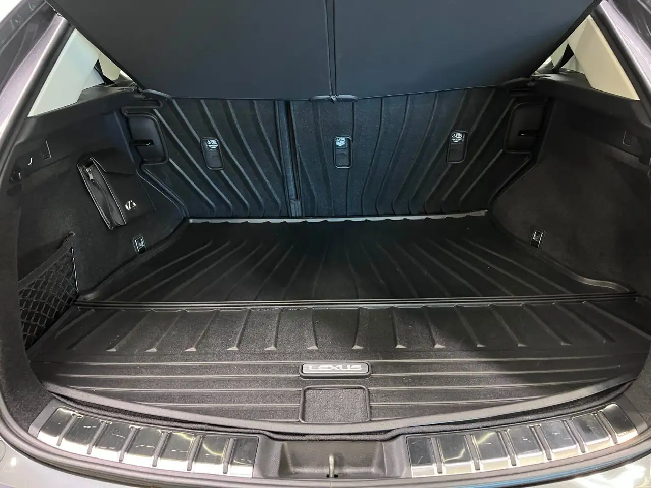Lexus NX снимка Lexus NX
