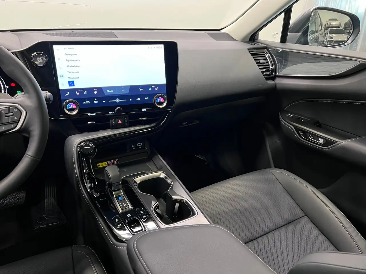 Lexus NX снимка Lexus NX