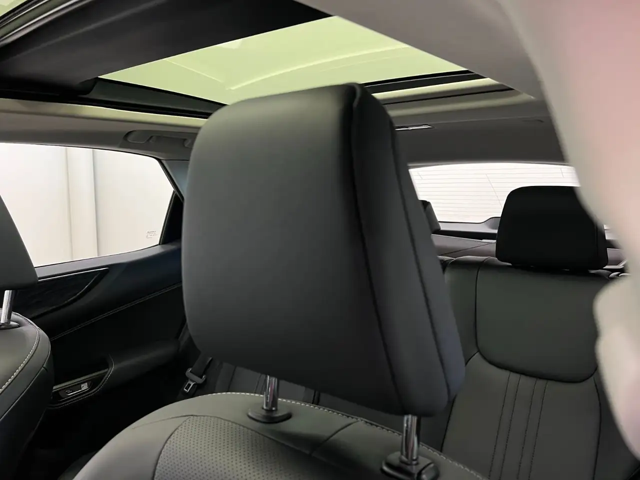 Lexus NX снимка Lexus NX