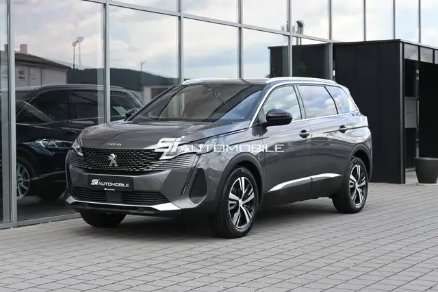 2023 Peugeot 5008 in Grey for sale