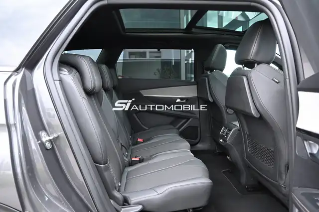 Peugeot 5008 view 14