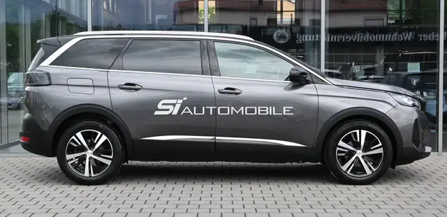 Peugeot 5008 view 6