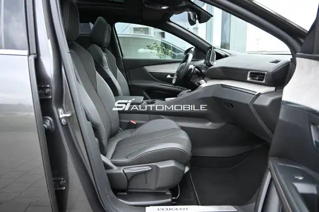 Peugeot 5008 view 12