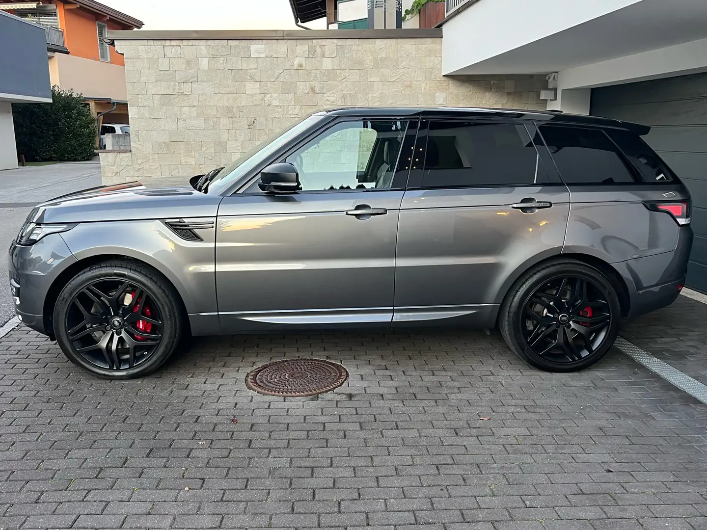 Land Rover Range Rover Sport 3,0 TDV6 HSE Dynamic Gris - 2