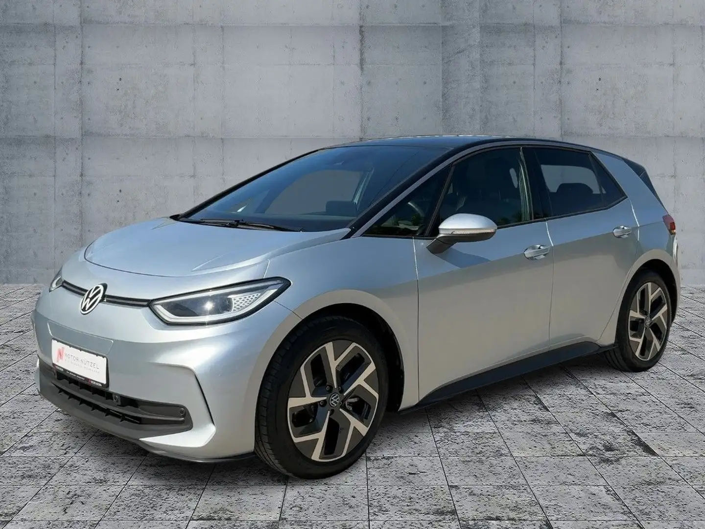 Volkswagen ID.3 150 kW Pro FACELIFT IQ+NAV+AHK+PANO+DCC+ACC Silber - 2