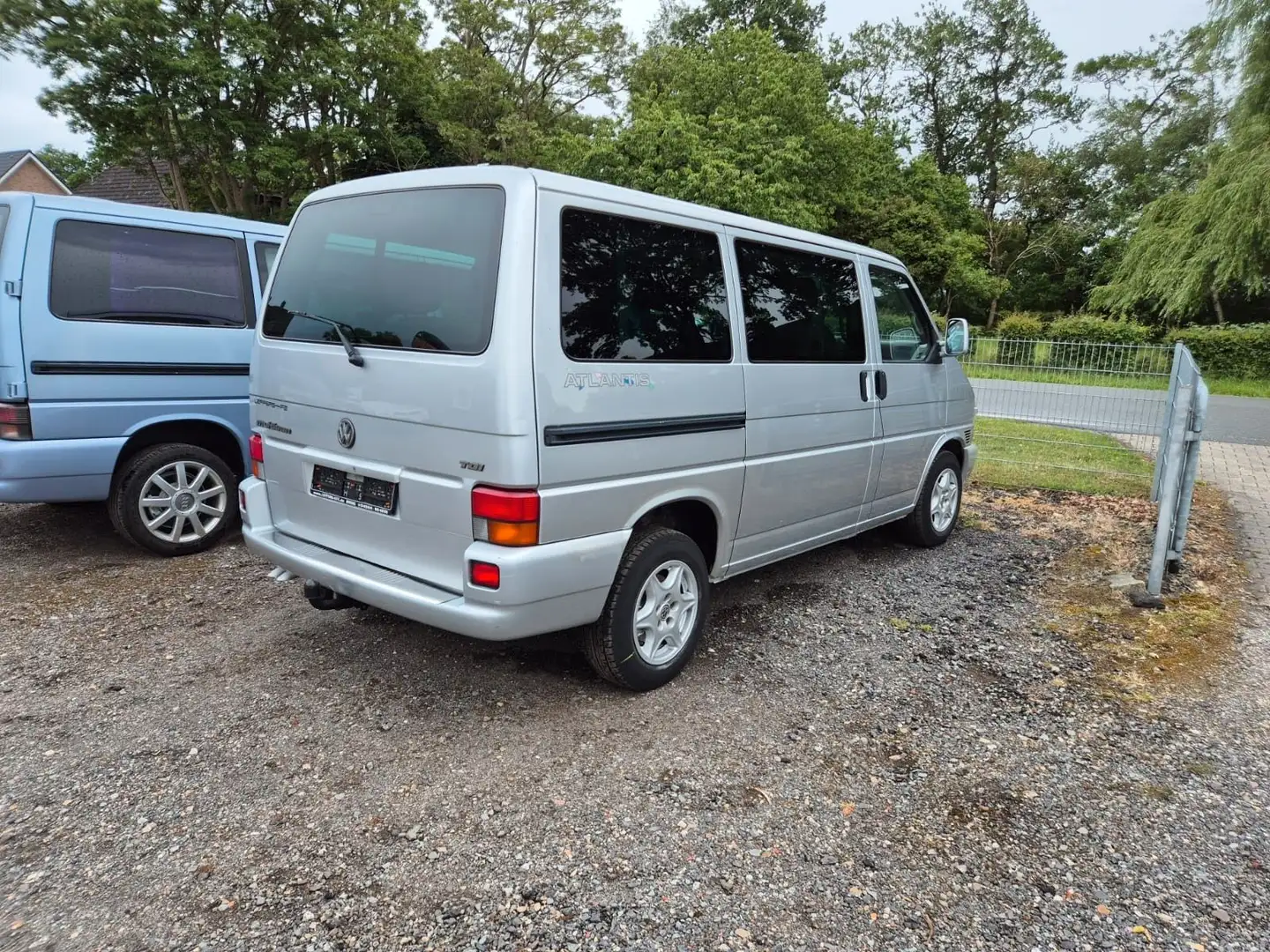 Volkswagen T4 Multivan 2.5 TDI Atlantis Tüv Zahnriemen Neu Silber - 2